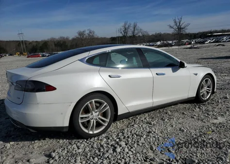 2015 Tesla Model S 70D from USA, damaged, VIN 5YJSA1S24FF085865